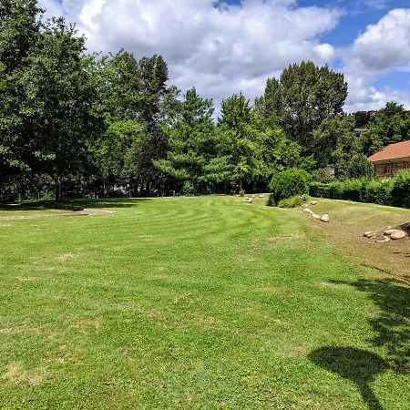 Calme Et Confortable Proche De Saint-chamond Apartamento